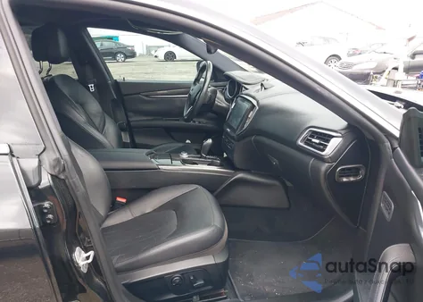 2017 Maserati Ghibli S z USA, uszkodzony, nr VIN ZAM57RSA2H1233679